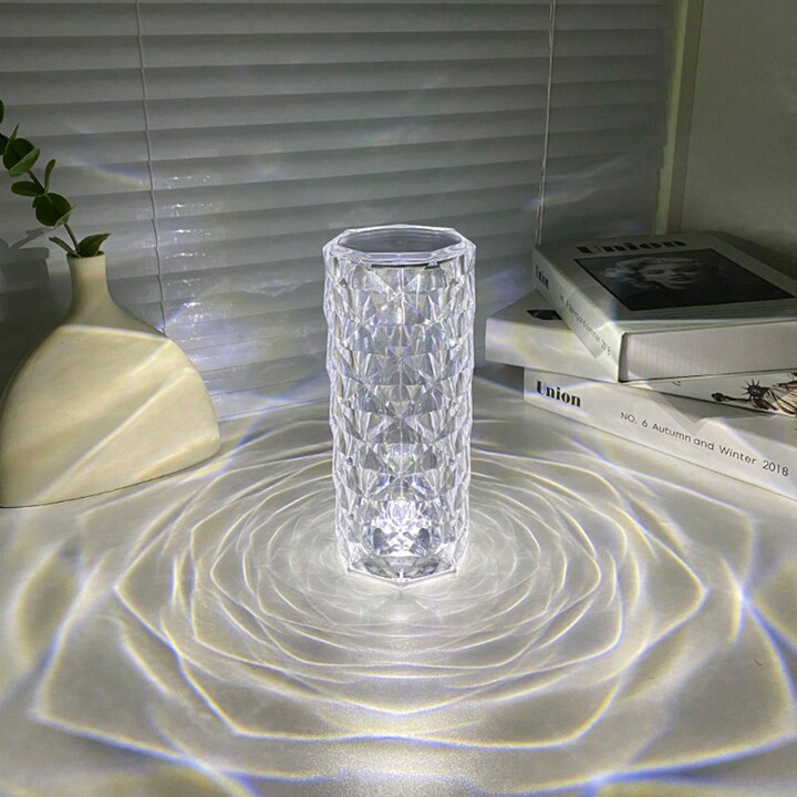 [23-03-003] Lampara de mesa decorativa tactil, diseño diamante